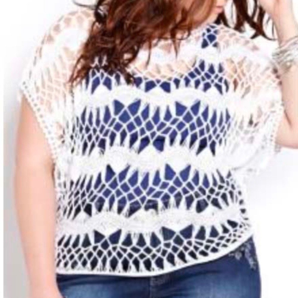 CROCHET TOP, OPEN WEAVE, WHITE, SIZE 4X, DOLMAN SLEEVES, ACRYLIC, SCALLOPED TRIM
